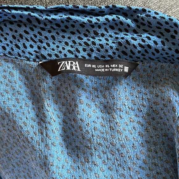 Zara Blue 3/4 length sleeve blouse with mock neck tie up XL - Picture 6 of 6